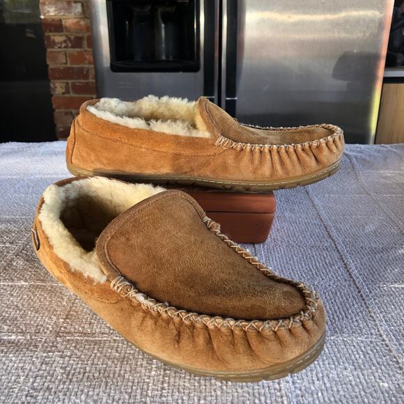 L.L. Bean Wicked Good Brown Suede Shearling Lined Slippers Mens Size 11 M Preppy - Picture 1 of 12